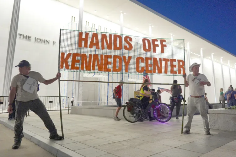 Kennedy Center accused of put off repairs on known structural issues